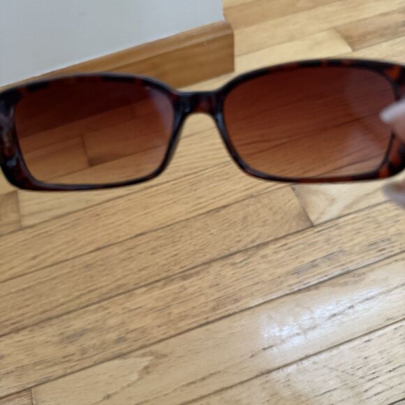 Vtg Dolce & Gabbana Women’s Sunglasses Diamond Textured Arms Tortoiseshell - Picture 7 of 8